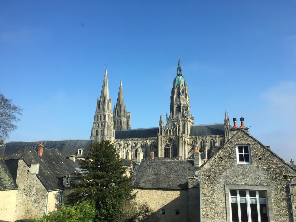 La Tour Louise Bayeux Exterior foto